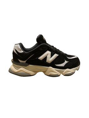 New Balance Men’s Black & White Suede & Mesh 9060 Athletic Sneakers Size 6.5